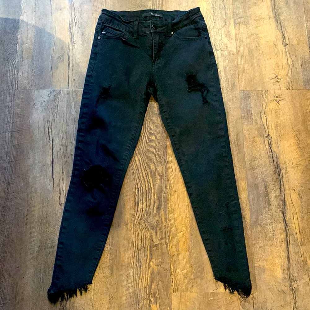 Kancan black denim distressed jeans with frayed hem. Size 25, waist size 3.